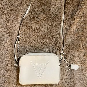 Guess Basic White Crossbody Bag